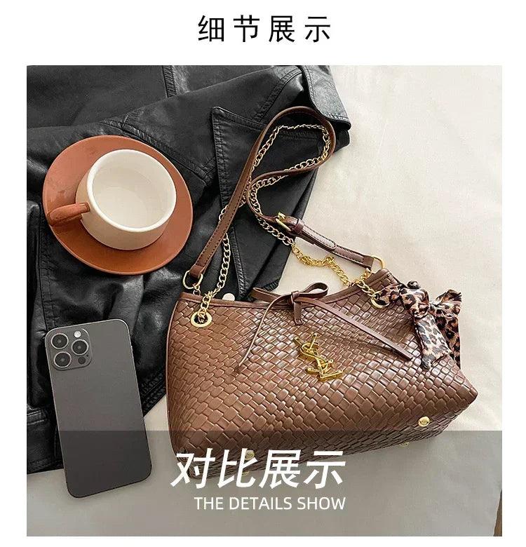 Famous designer women’s handbag in soft leather elegant crossbody-bag with adjustable strap classic luxury style