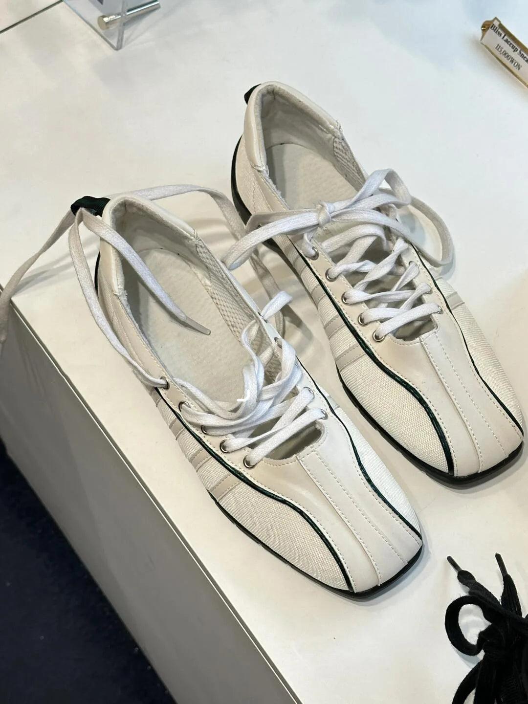 Women’s lace-up retro casual ballet style flats comfortable lightweight sneakers