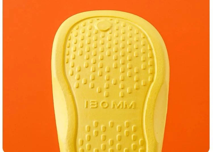 2023 Clogs  Boys Girls Summer Kids Children's Hole Shoes Infant Indoor Slippers Non-Slip Beach Sandals Toddler Home Shoes Baby