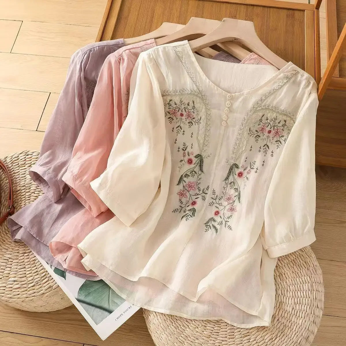 Linen V-neck EmbroideryTop For Women