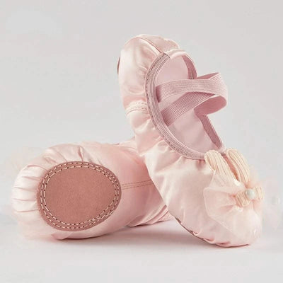 Children's Dance Shoes Soft-Soled Ballet Shoes For Girl Satin Cat Caws Free Lace-up Rabbit Stage Performance Dance Shoes New