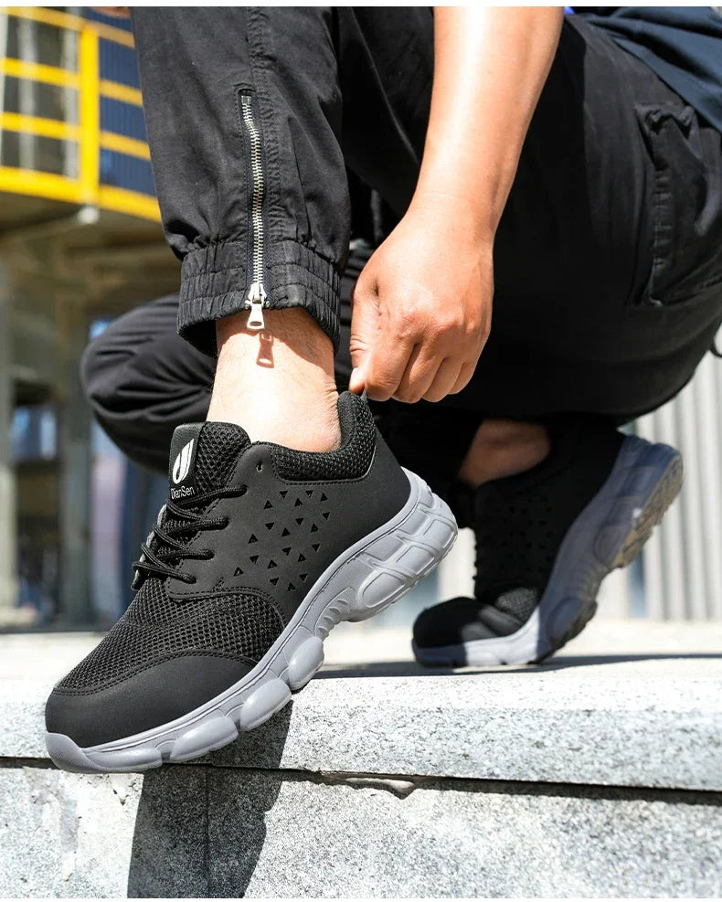 Men's Safety Shoes Comfortable Non-Slip Work Shoes Lightweight Breathable Safety Toe Casual Sneakers for Construction Site Black
