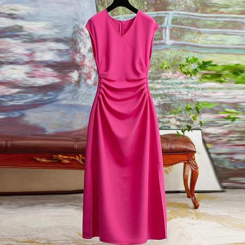 Little black dress with French waist cinching for slimming and high-end Hepburn style formal occasion dress for women in summer