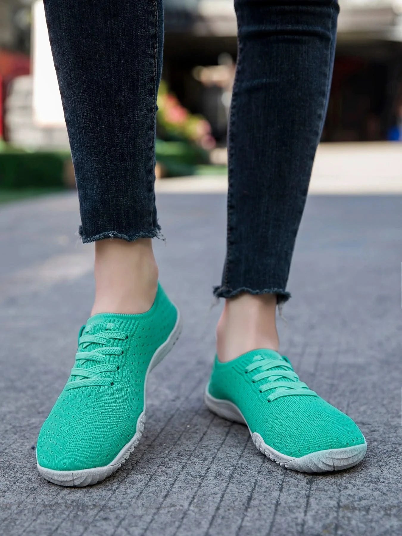 Women's Wide Toe Shoes Barefoot Inspired Sneakers Anti Slip Soft Sole Casual Walking Footwear Lightweight Comfortable Design
