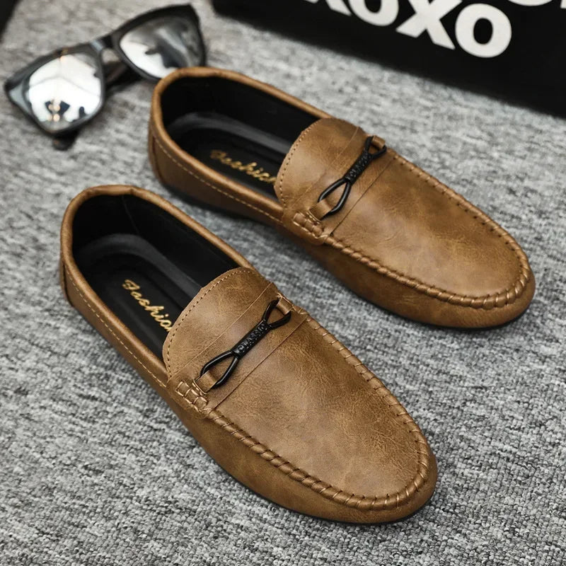Summer New Men's Loafers Comfortable Flat Casual Shoes Men Breathable Moccasins Slip-On Soft Leather Driving Shoes 2025