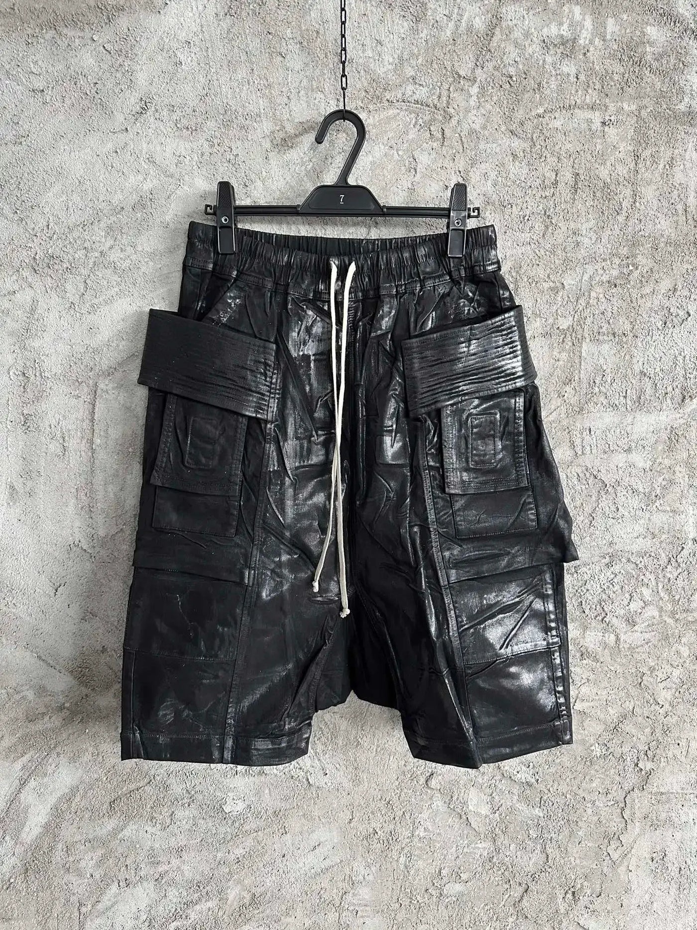 Owen Seak Men Oil Wax Jeans Short Denim Casual Cotton Gothic Men's Clothing Summer Knee Length Loose Black Short