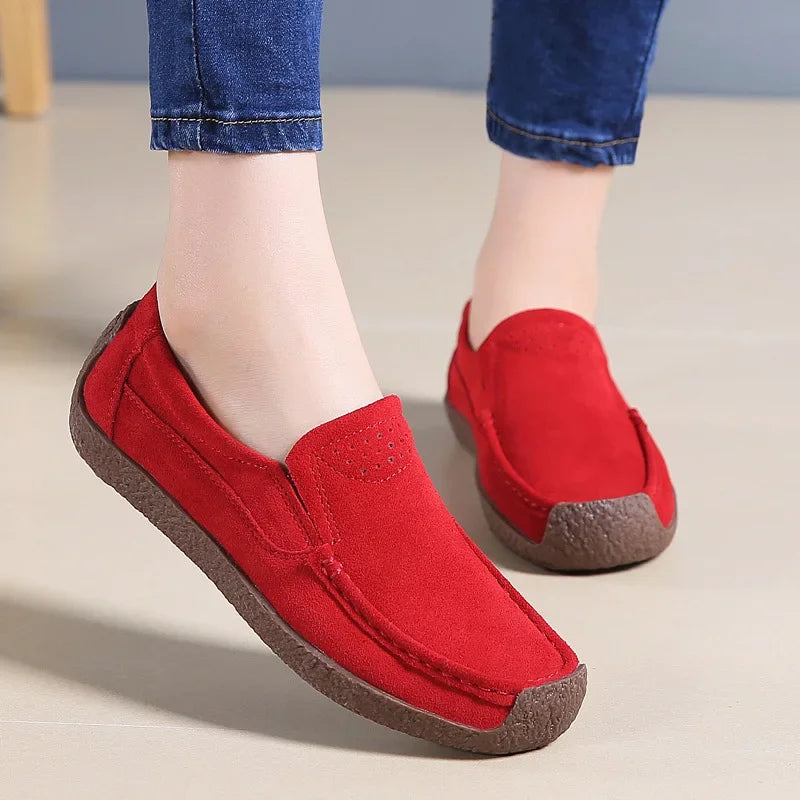 Suede Women Shoes Lightweight Women Sneakers Autumn Comfortable 2cm Flat Slip on Shoes New Luxury Brand Moccasins Zapatos Mujer