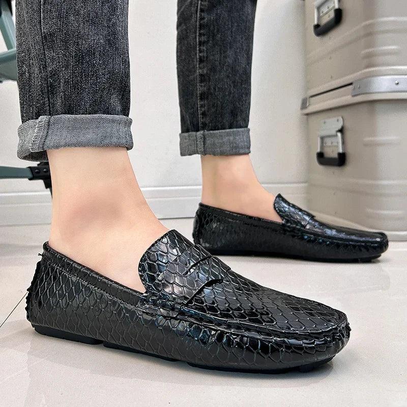 New Loafers Men Handmade Leather Dress Shoes Man Driving Flats Slip on Luxury Comfy Moccasins Black Party Shoes for Men