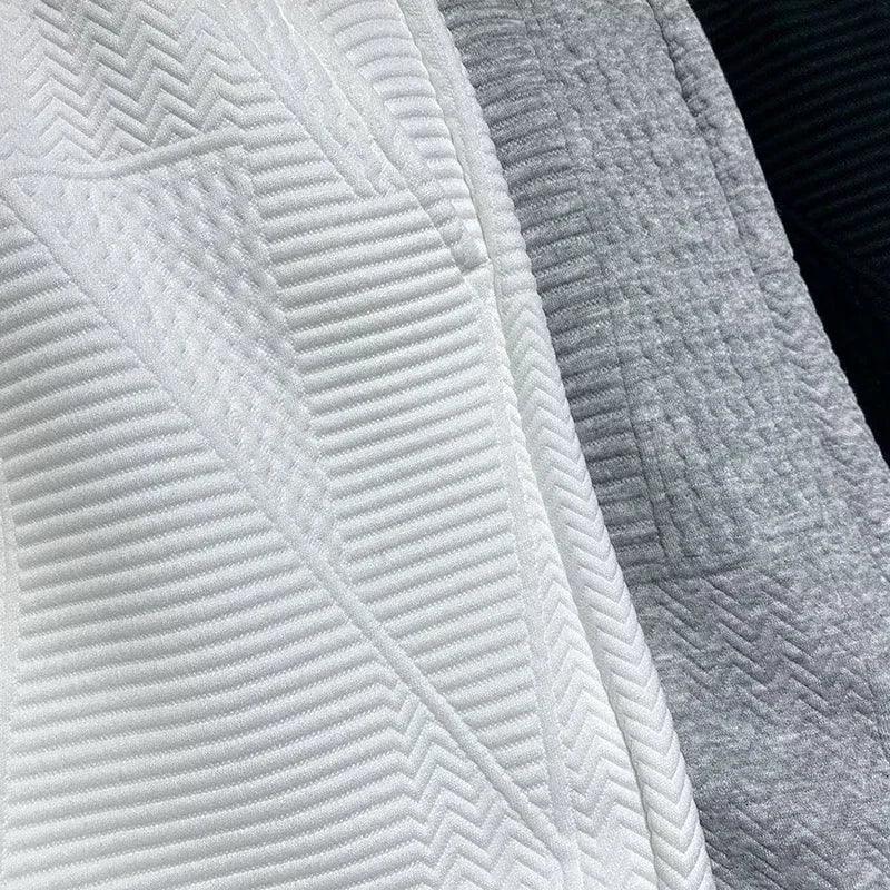 Trendy Summer Casual Beach Pants Loose Fit Five-Quarter Length Men's Fashion Brand Embroidered Comfortable Shorts