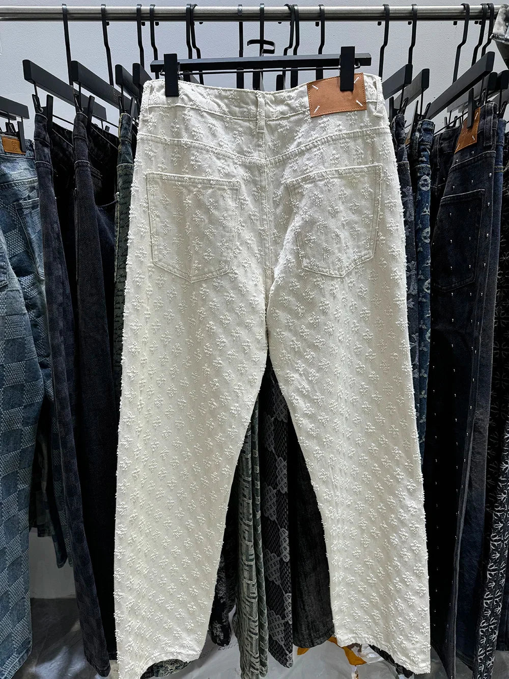 European Designer Jeans Men Ripped Holes Washed Baggy Pants New Fall Straight Fit Wide Leg Bottoms