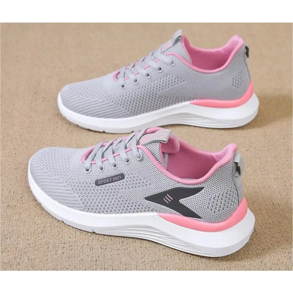 Women's sneakers 2025 new spring and summer fashion versatile soft sole lightweight casual running shoes for children