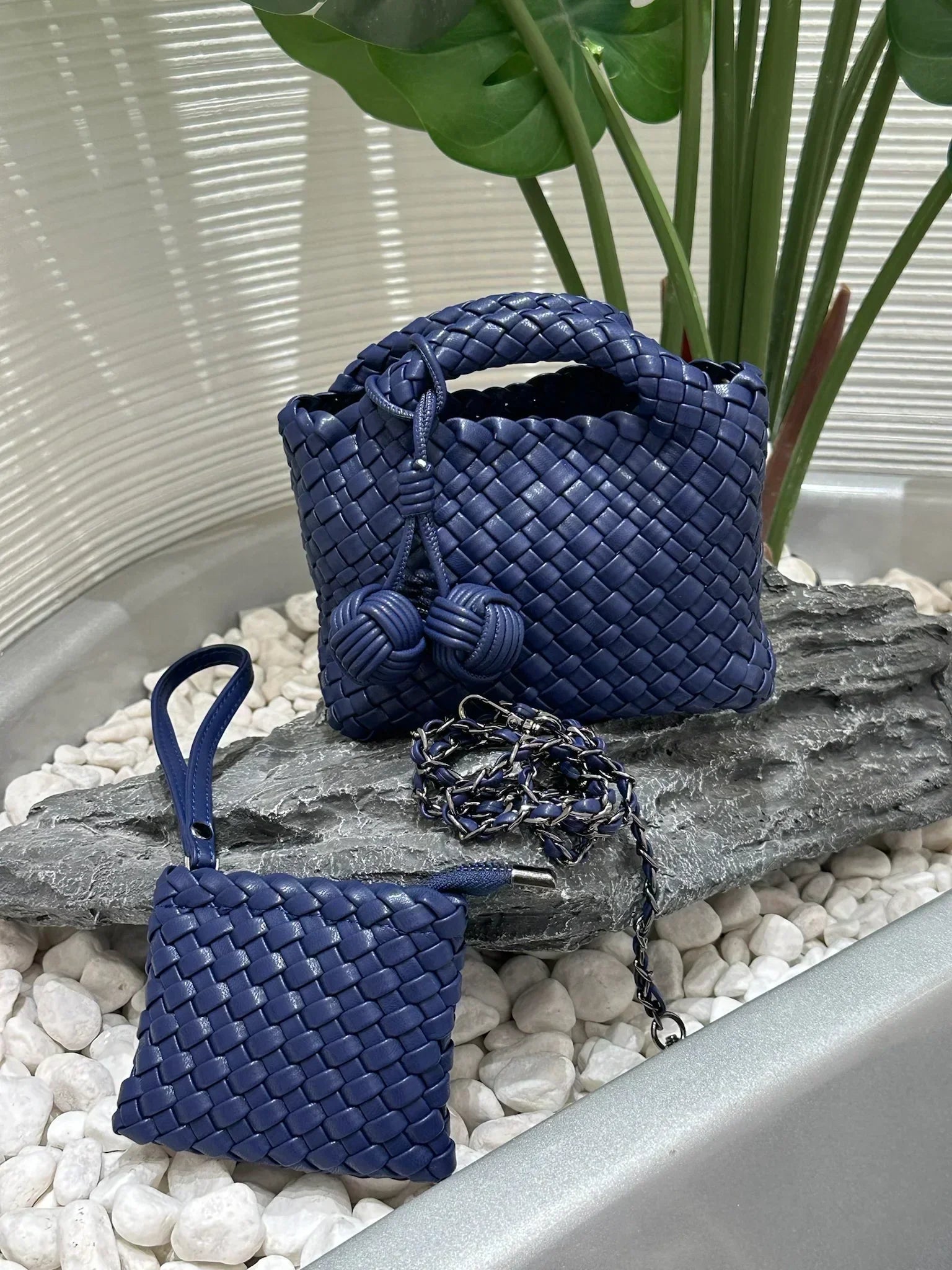 Designer bag women’s handbag popular small size version pu leather woven fashion style soft handmade bucket