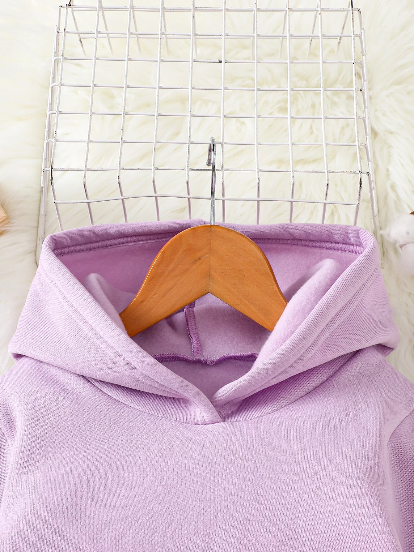 Warm and comfortable hooded sweaters for boys and girls in autumn and winter, perfect gift for girls