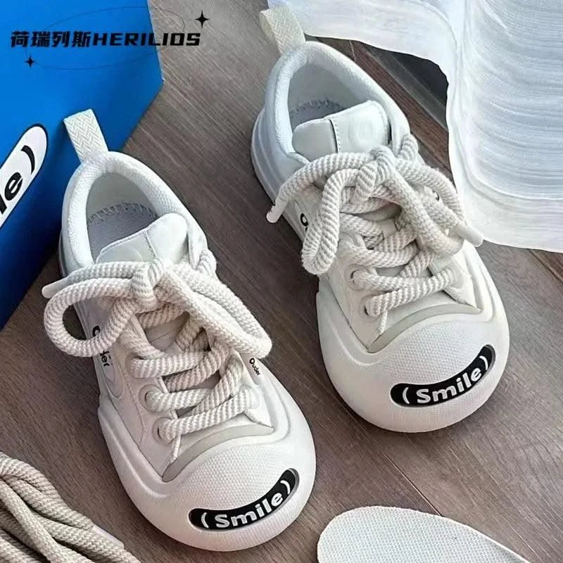 Wide Toe Chunky Sneaker Women Female Designer Platform Vulcanized Shoes Woman Girls Fashion Big Head Casual Ladies Lace Up Shoes