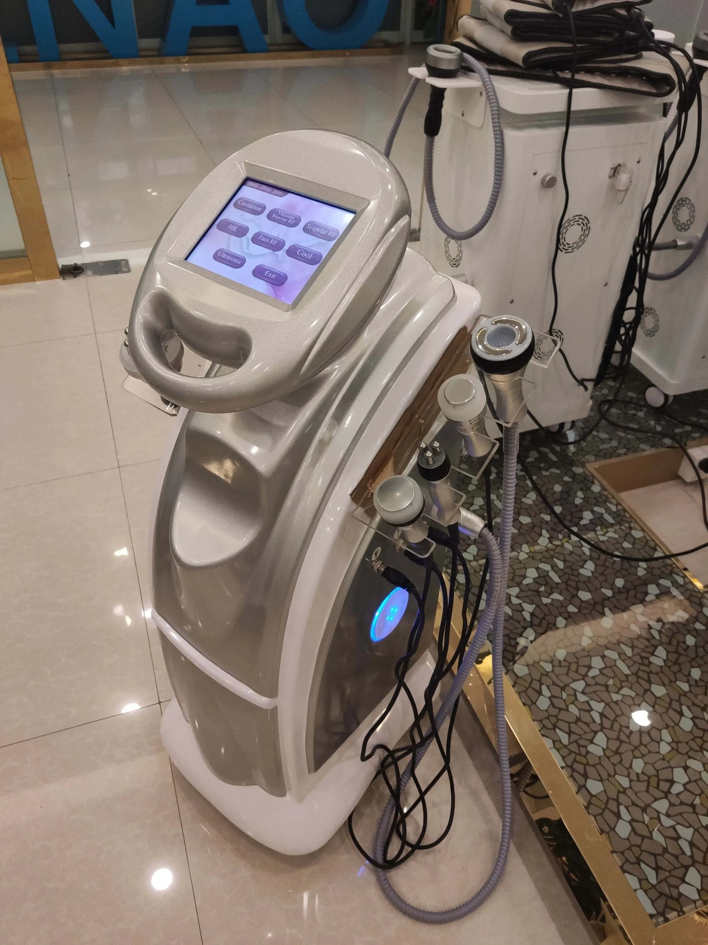 Professional 80K Cavitation Vacuum Bipolar RF for Face Slimming and Firming Beauty Machine