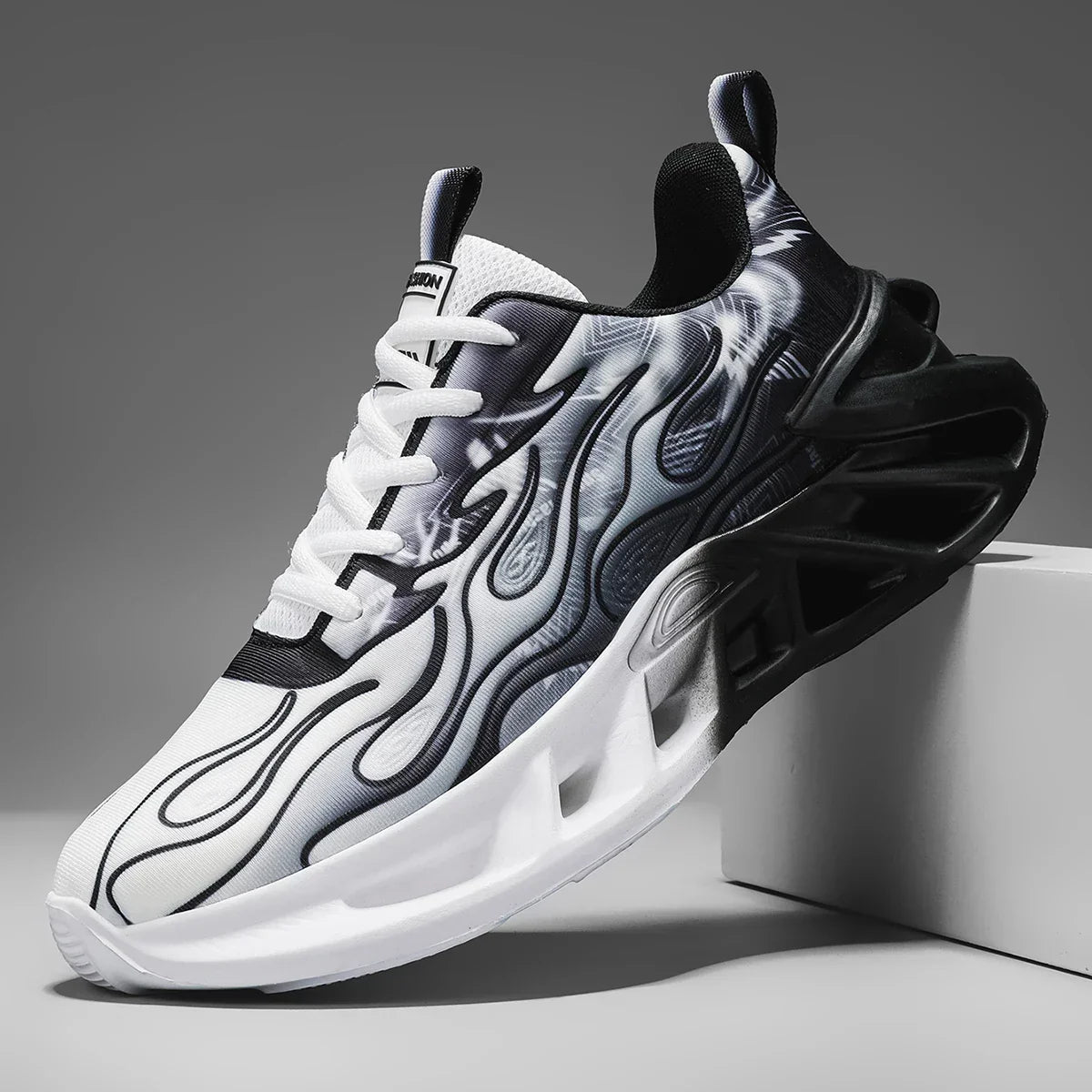 New women's running shoes, mesh breathable running shoes, casual sports shoes, soft soled blade shock-absorbing shoes