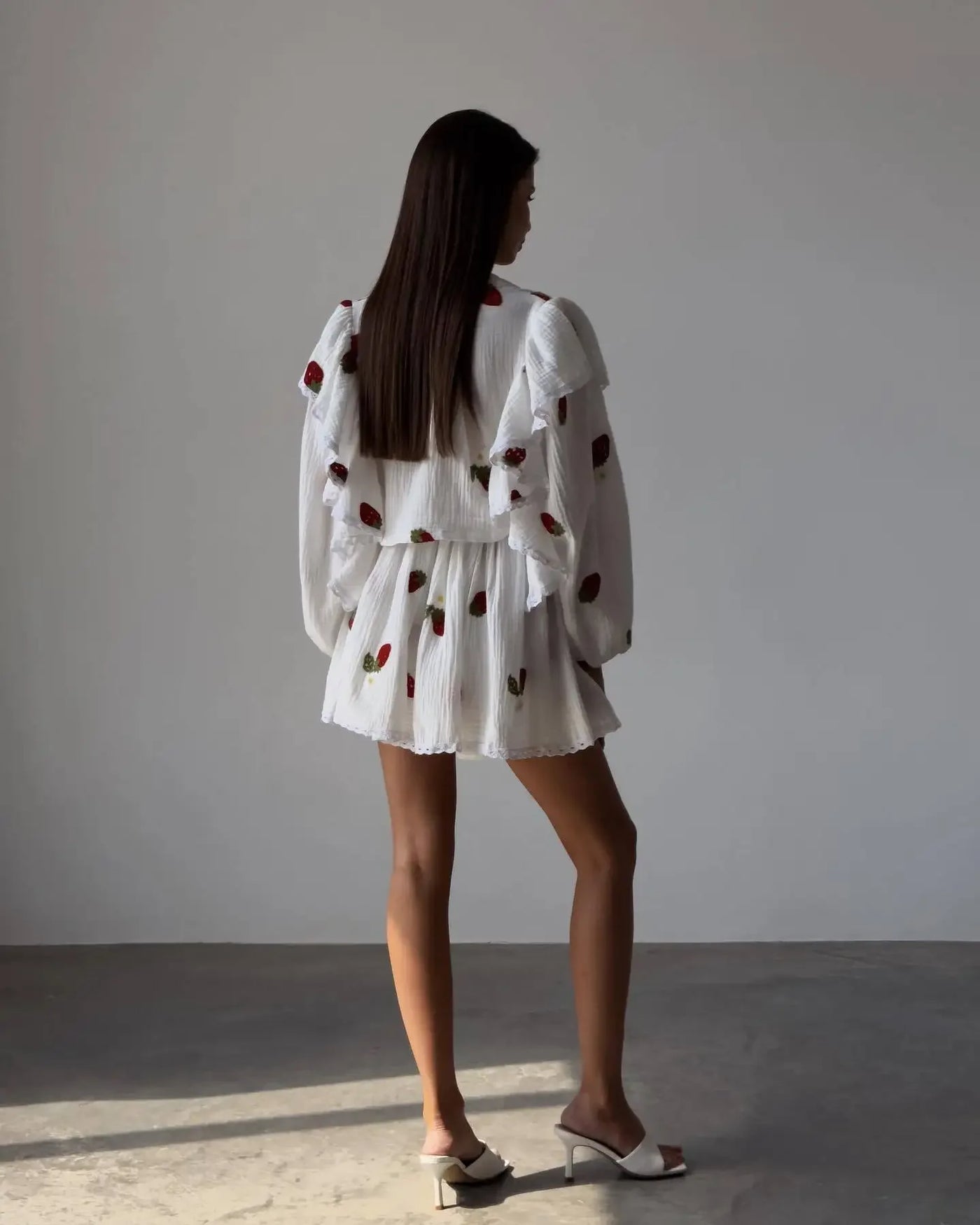 Women Lantern Linen Top