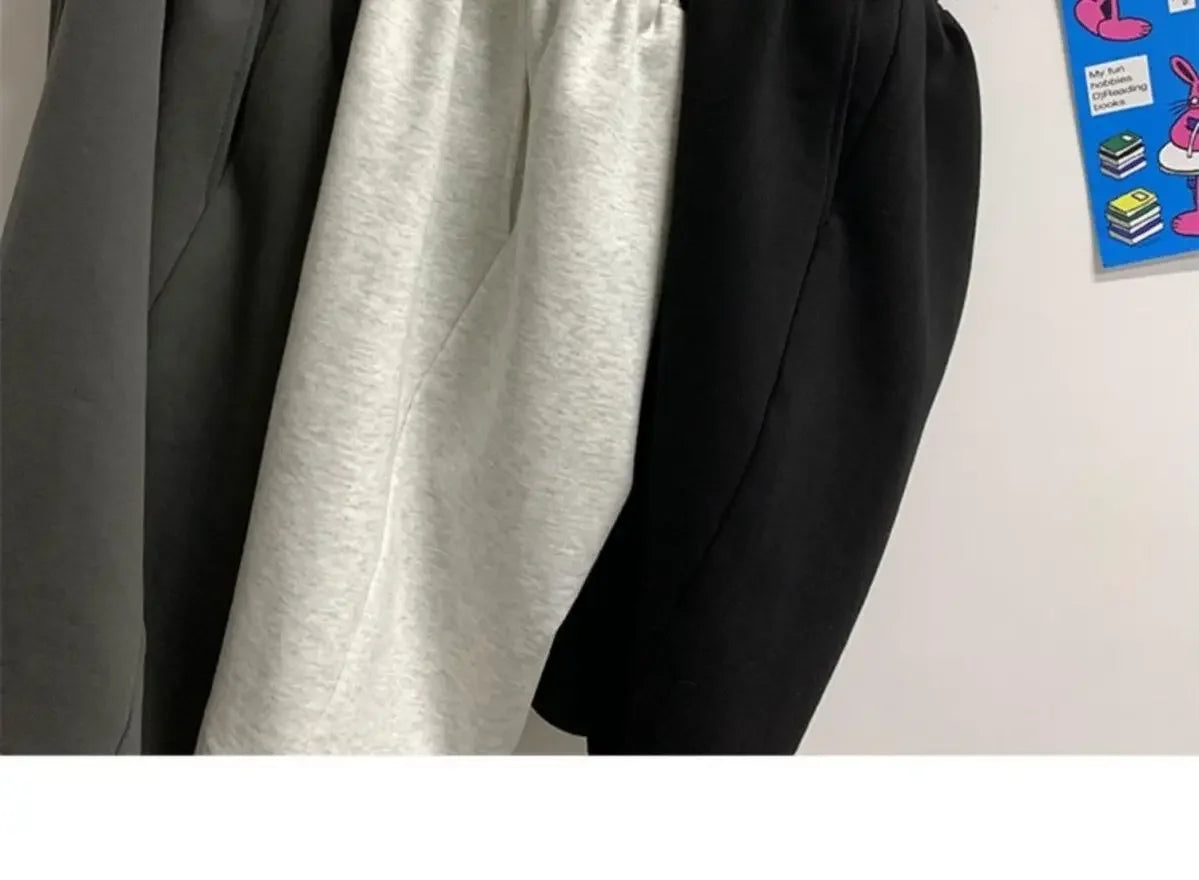 Solid Color Wide-leg Pants for Men New in Summer 2025 Loose and Versatile Sporty Mid-length Shorts Trendy