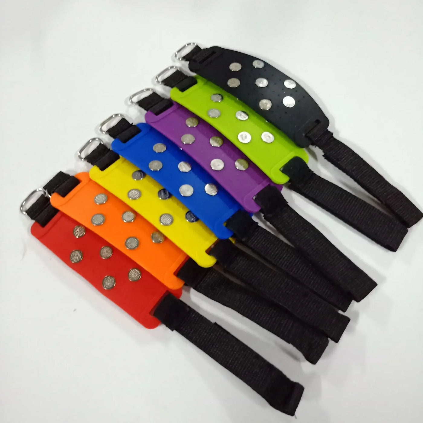 Ice Cleats Traction Crampons Overshoe Ice Snow Anti Slip Spikes Grips Ice Grippers for Adult Hiking Mountaineering Boots Winter