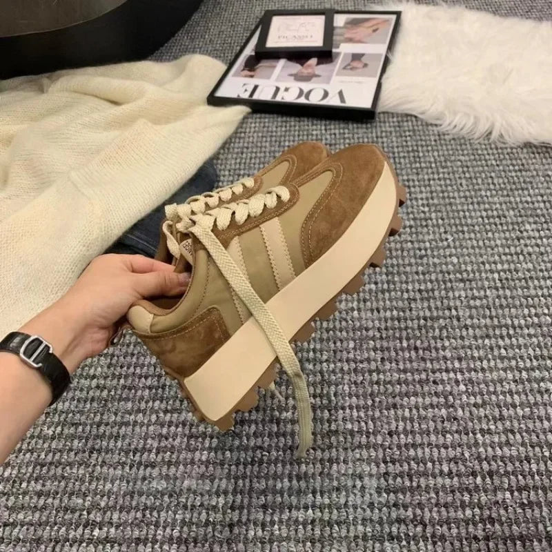 Women Sneakers Fashion Designer Platform Shoe Height Increasing Casual Sport Shoes for Women Lace Up Vulcanize Shoes Tenis Mujer