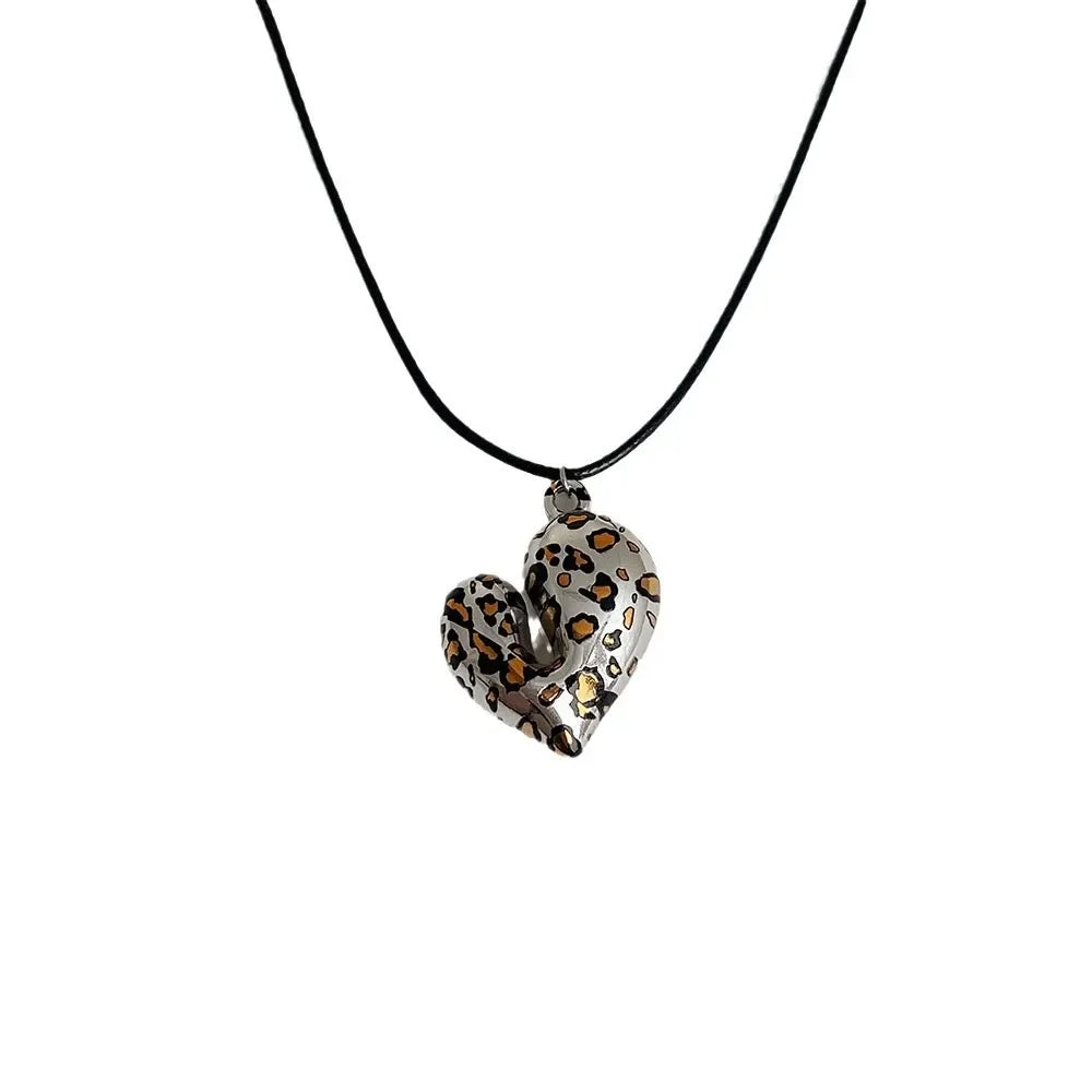 Autumn and Winter Leopard Print Pendant Long Necklace for Women Sweater Chain Accessory