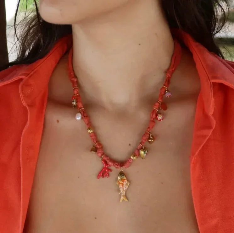 Handmade Scarf Choker Necklace for Women Girls New Fashion Fish Baroque Pearl Pendant Necklace Bohemian Vacation Necklace Gifts