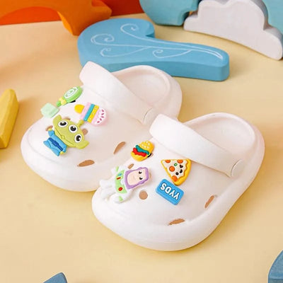 2023 Clogs  Boys Girls Summer Kids Children's Hole Shoes Infant Indoor Slippers Non-Slip Beach Sandals Toddler Home Shoes Baby