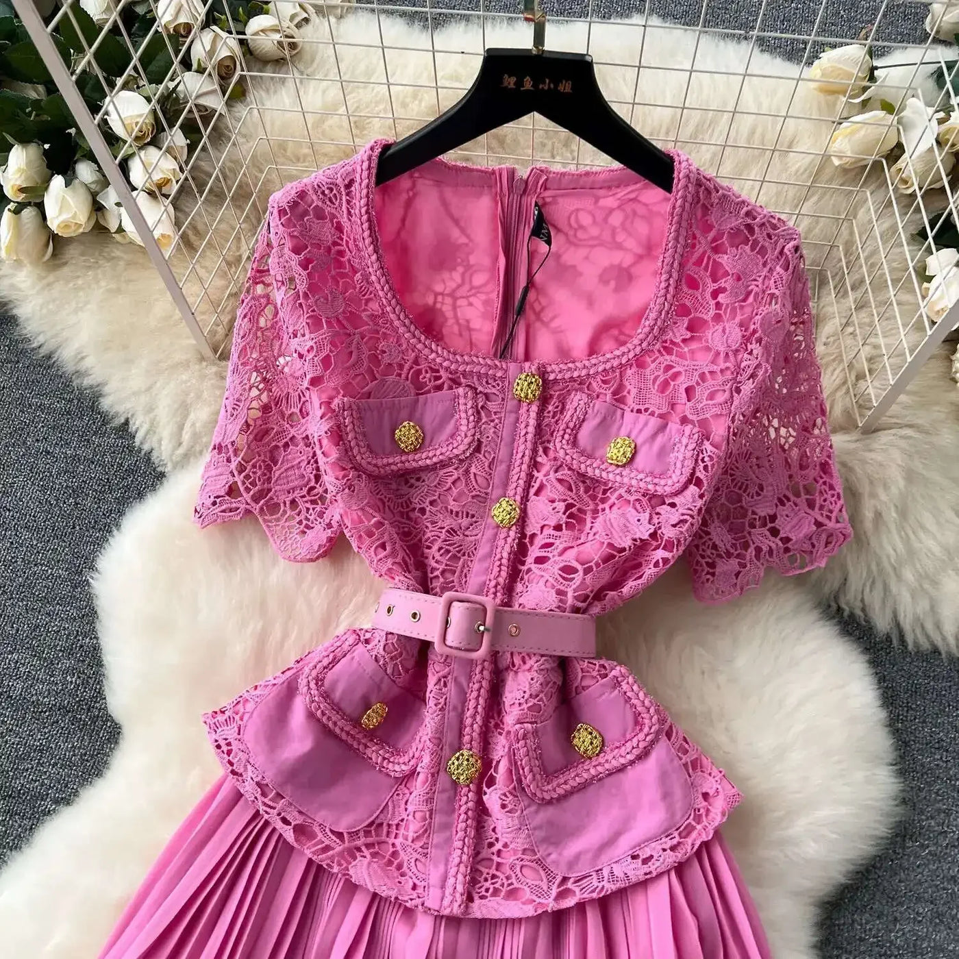 Designer 2025 Summer Pleated Chiffon Lace Long Dress Women Flower Embroidery Gold Button Belt Evening Party Dresses Wedding Robe