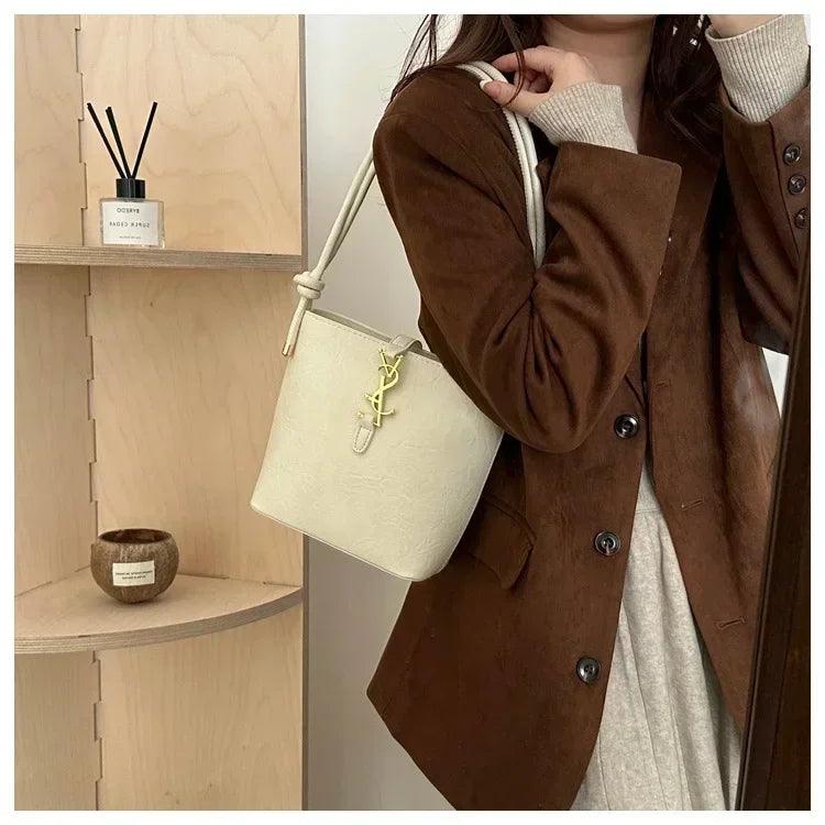 Limited edition designer handbag for ladies 2025 new style tote bag with light luxury and unique high-end crossbody