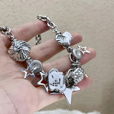 Fashion Jewelry Statement Necklace Ladies Personality Star Necklace Gothic Alloy Pentagram Short Necklace Women Wholesale Bijoux