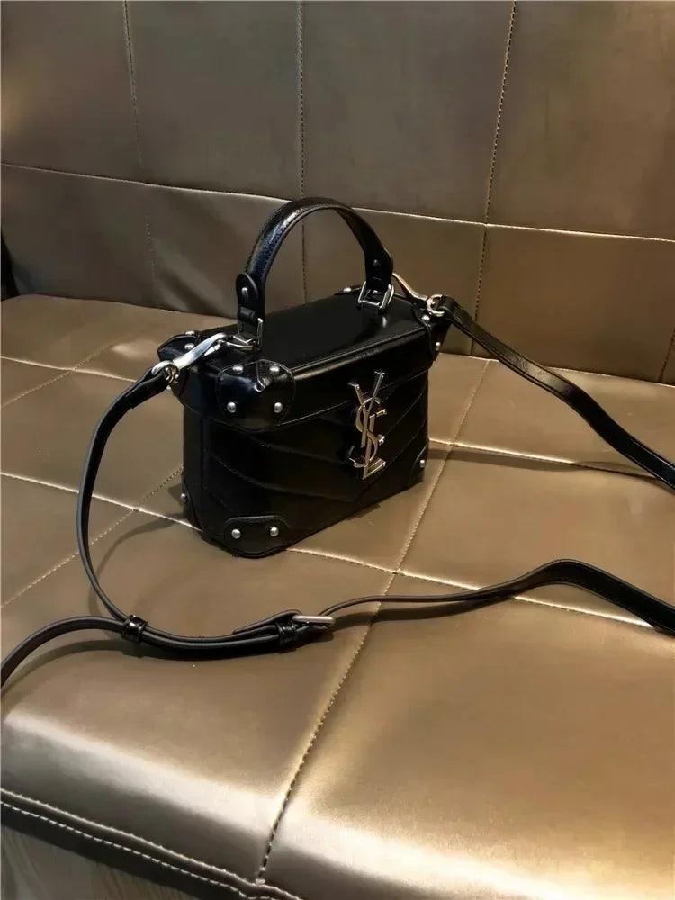 Popular and elegant women’s crossbody bag handbags messenger in premium leather by designer