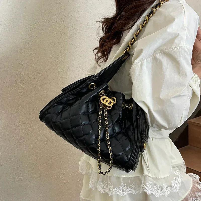 Famous designer inspired elegant tote bag: women’s spacious leather handbag with shoulder straps luxury ladies