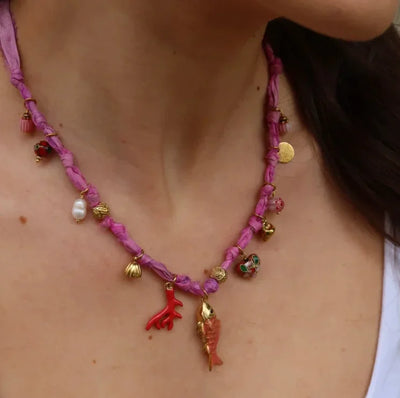 Handmade Scarf Choker Necklace for Women Girls New Fashion Fish Baroque Pearl Pendant Necklace Bohemian Vacation Necklace Gifts