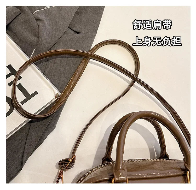 2025Designer Women's Handbag Minimalist Style Shoulder Crossbody Bag Luxury Versatile Bag for Office Party Travel Elegant Ladies