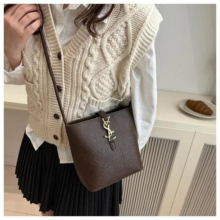 Limited edition designer handbag for ladies 2025 new style tote bag with light luxury and unique high-end crossbody