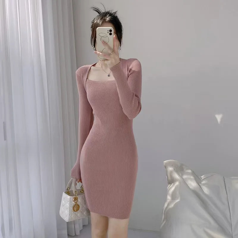 Knitted Dress for Women in Autumn and Winter New Style High-end Sexy Slim Waist Long-sleeved Inner Wear, Hip-hugging Short