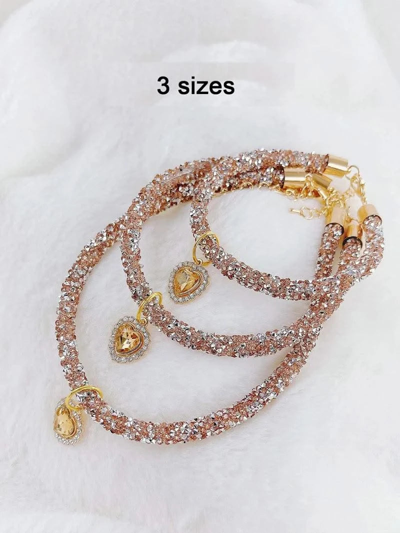 Adjustable Pet Necklace Cat Dog Collar with Diamond Zircon Heart Pendant Jewelry Luxury Metal Puppy Collars Dog Accessories