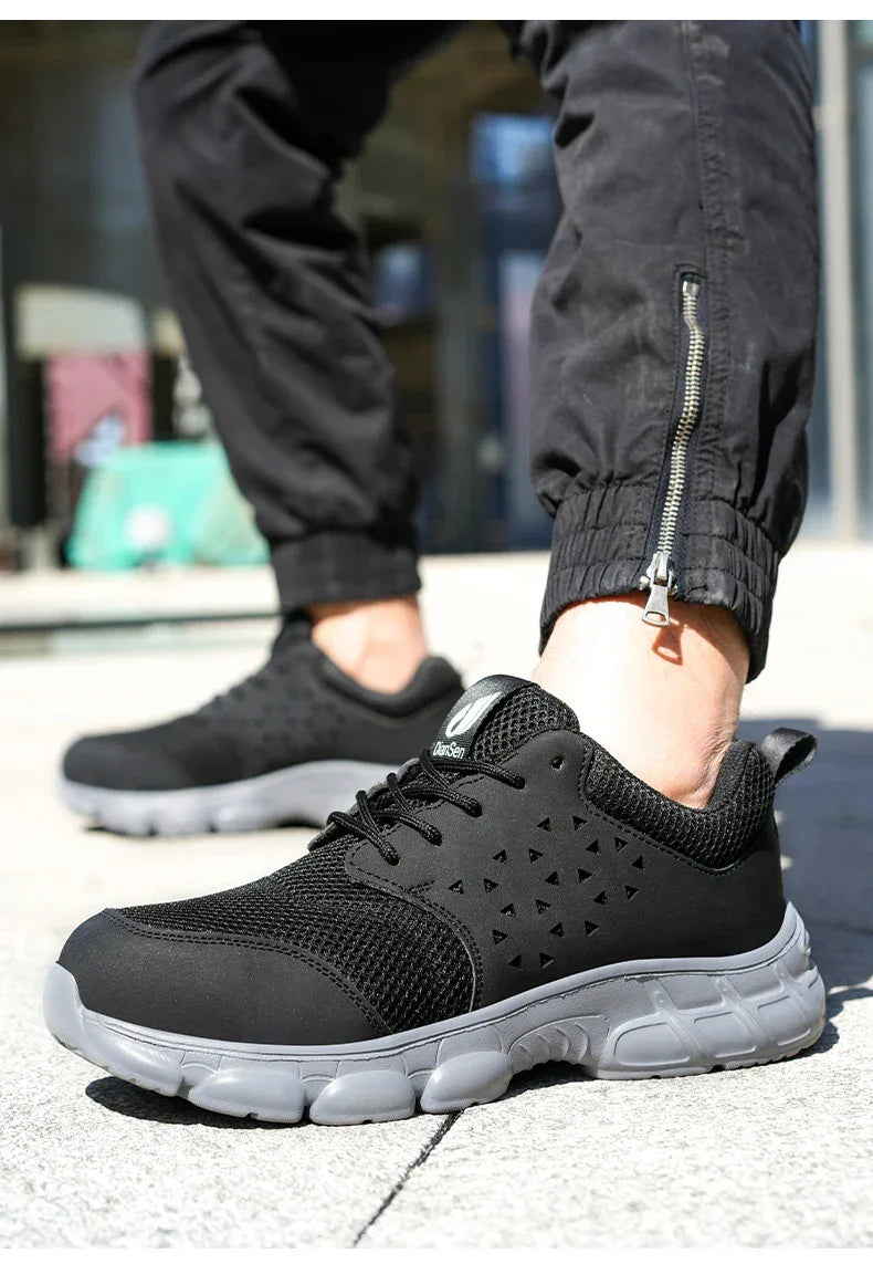 Men's Safety Shoes Comfortable Non-Slip Work Shoes Lightweight Breathable Safety Toe Casual Sneakers for Construction Site Black