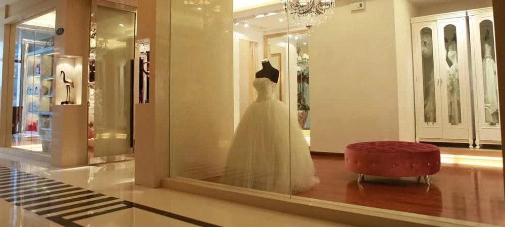 Women Wedding Dresses Without Gloves Satin Surface Bridal Gown