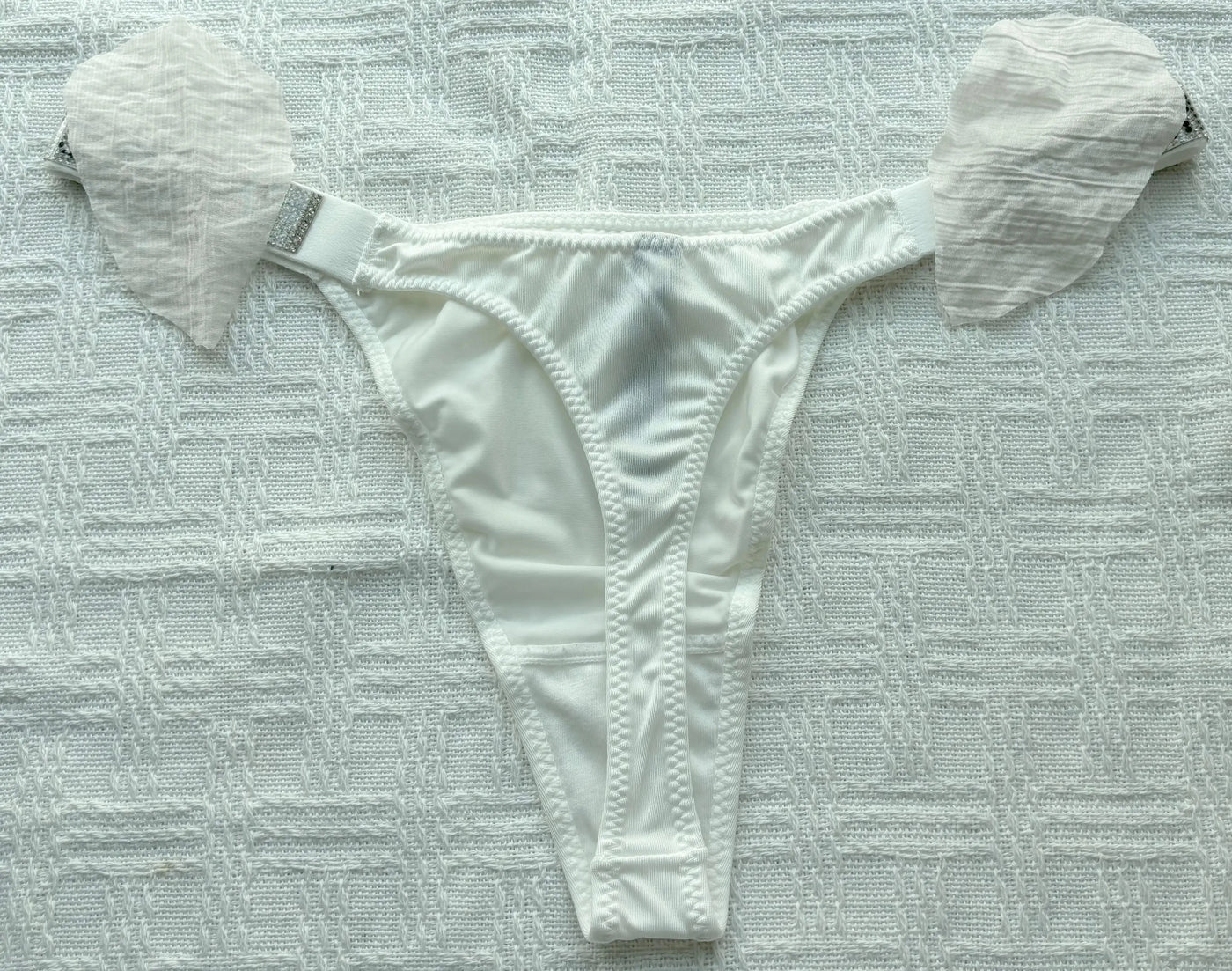 2025 New Women'S Underwear, Smooth Low-Waisted Sexy Women'S Thong, Attractive, Breathable, Shiny, Sexy And Comfortable In One