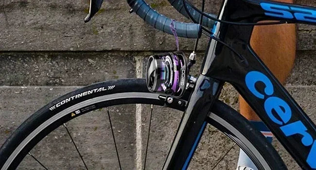 Bluetooth speaker with multiple RGB color lights and magnetic phone holder, suitable for showerrooms, bicycles, cars, and outdoo