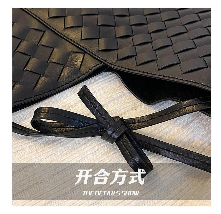 Famous designer women’s handbag with convertible shoulder strap leather luxury brand elegant spacious