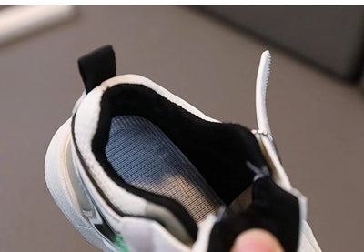 Kid's sports shoes for small and medium-sized children spring and autumn boys' sports shoes girls' mesh breathable running shoes