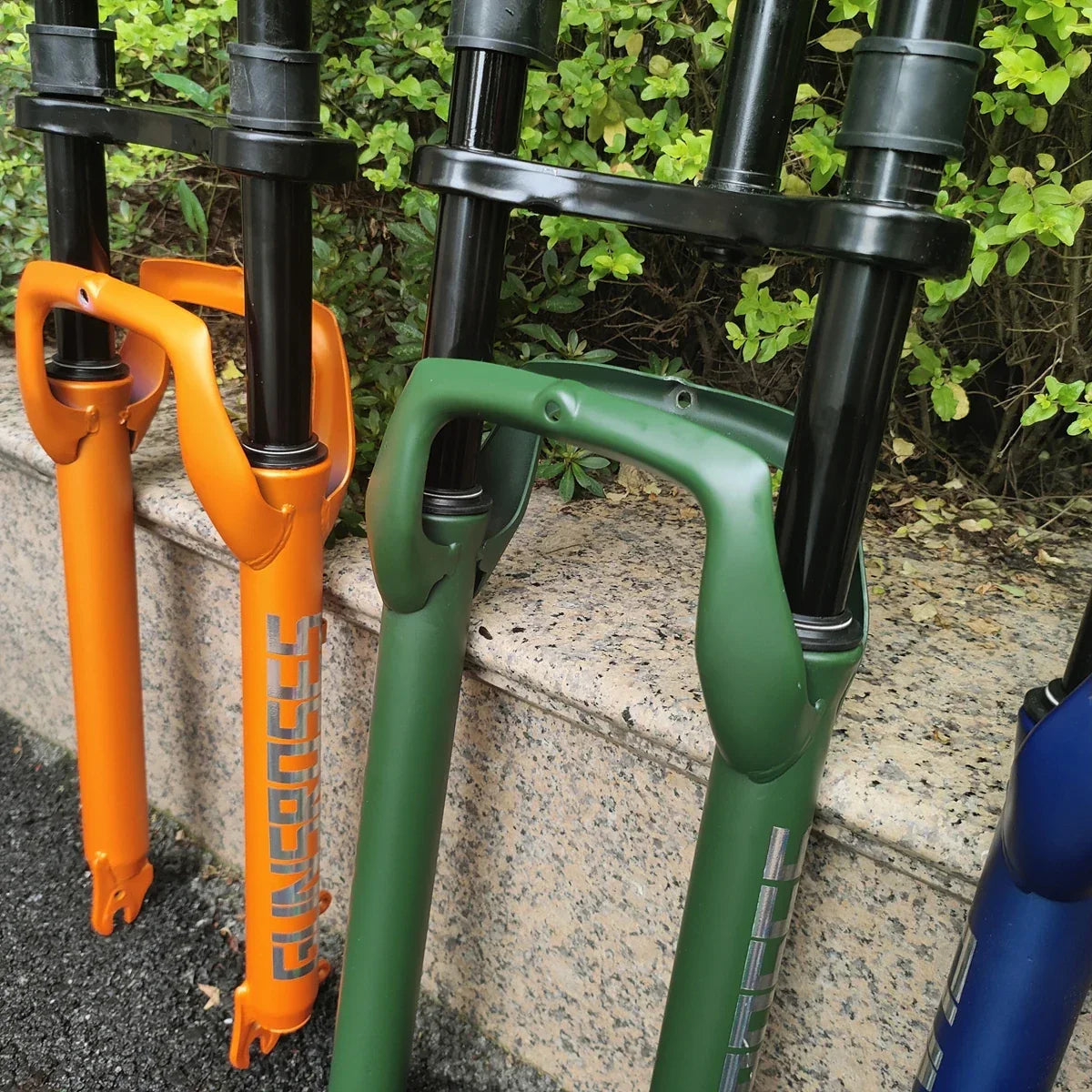 Double Shoulder  26X4.0 Snow Bike Front Fork  Steel  Beach Bicycle Fork    135mm Dropout  Fat Bike Suspension