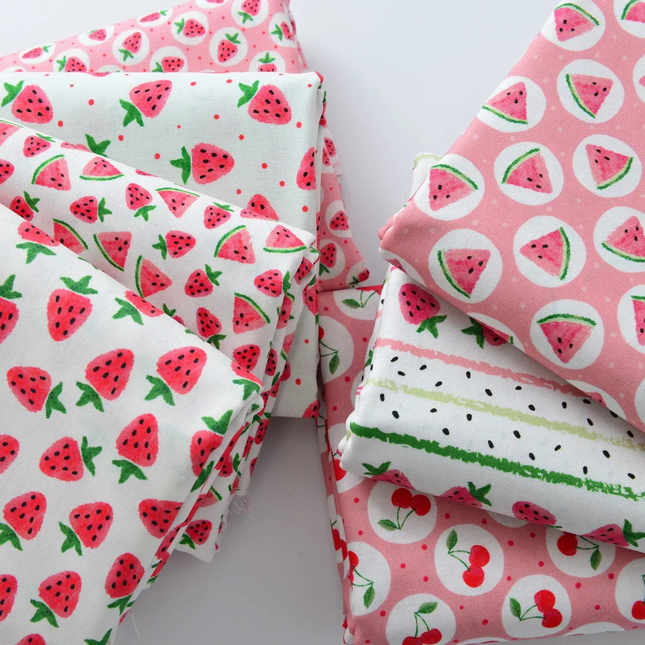 145x50cm Handmade Pink Strawberry Cotton Fabric for DIY Clothing, Ins Countryside Dress for Baby and Pet Cloth