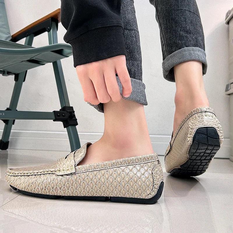 New Loafers Men Handmade Leather Dress Shoes Man Driving Flats Slip on Luxury Comfy Moccasins Black Party Shoes for Men