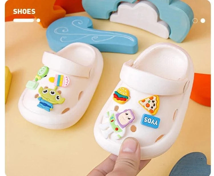 2023 Clogs  Boys Girls Summer Kids Children's Hole Shoes Infant Indoor Slippers Non-Slip Beach Sandals Toddler Home Shoes Baby