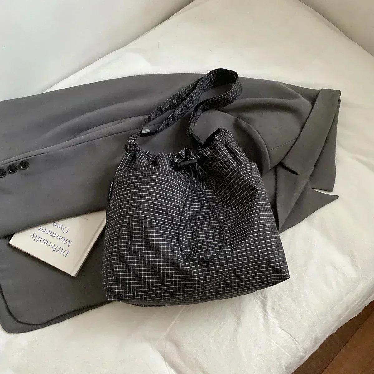 Handbags for women. Leisure big bag female 2025 new fashion cloth shoulder large capacity tote commuter messenger