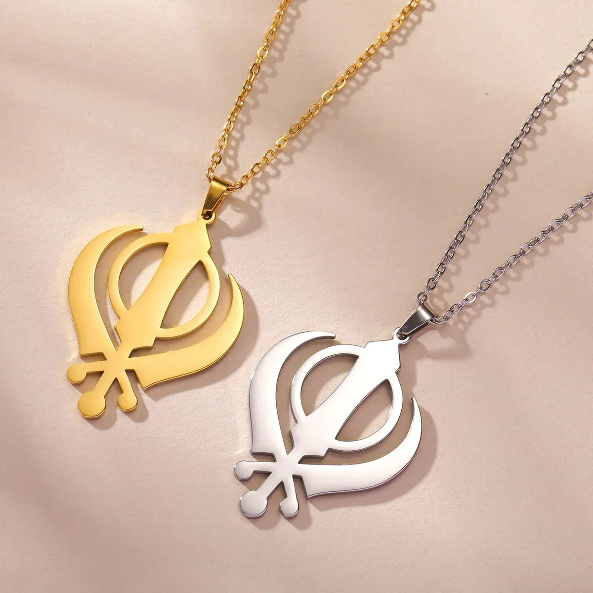 LIKGREAT Classic Sikhism Symbol Necklace Stainless Steel Sikh Khanda Necklaces Religious Protection Amulet Jewelry for Women Men