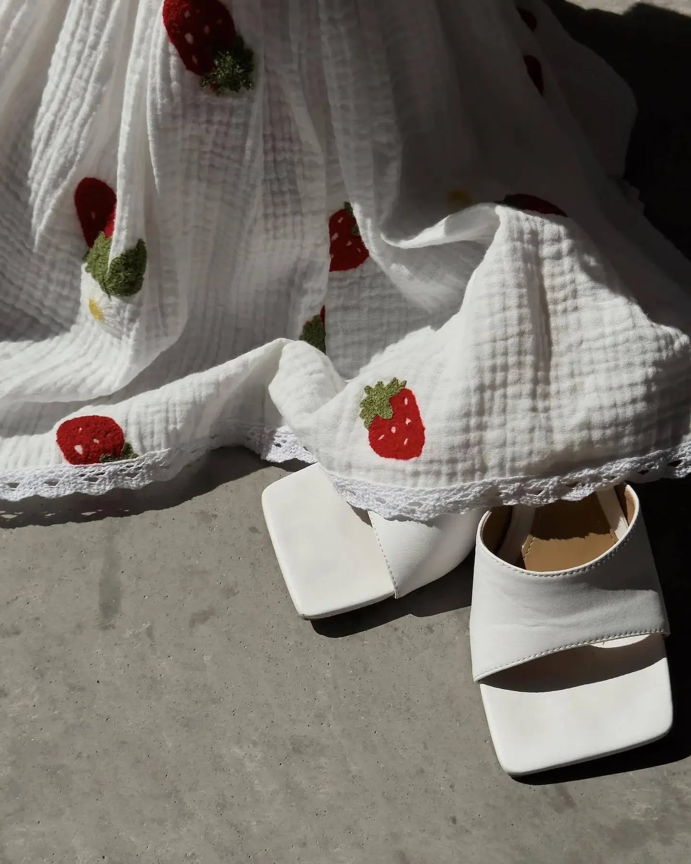 Women Lantern Linen Top